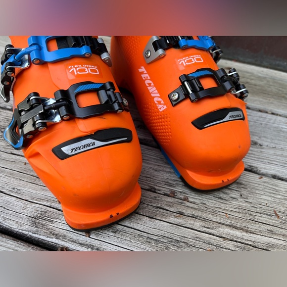 Tecnica Mach1 LV 130 Flex size 25.5 Ski Boot - Picture 7 of 13